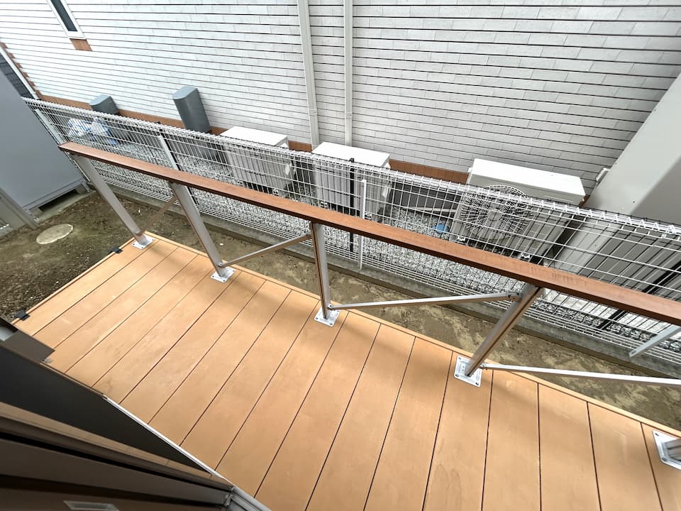専用庭のデッキです
